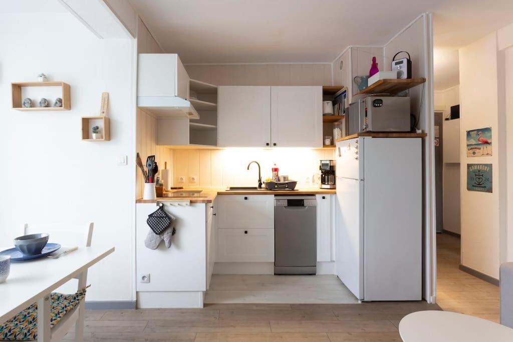 Chez Laurence - Elegant Appartement Climatise Avec Wifi Et Parking La Grande Motte Exterior photo